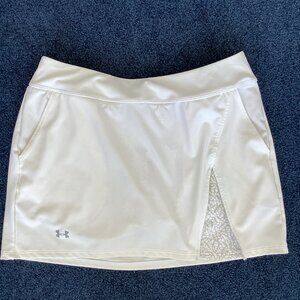 Under Armour Tennis/Golf/Pickleball Skort - White With Gray Print - Med